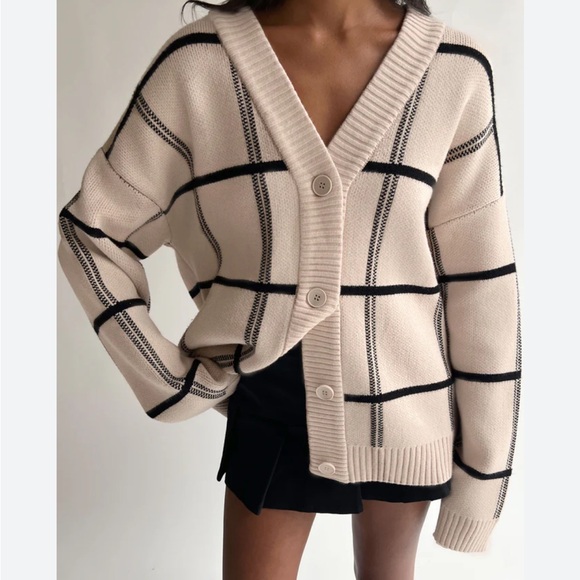 OAK + FORT Sweaters - Oak + Fort Beige Plaid Oversized Cardigan